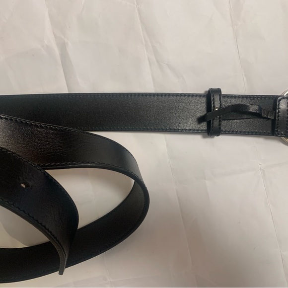 Gucci Authentic Men’s Black Leather Belt with Interlocking G - Picture 5 of 8